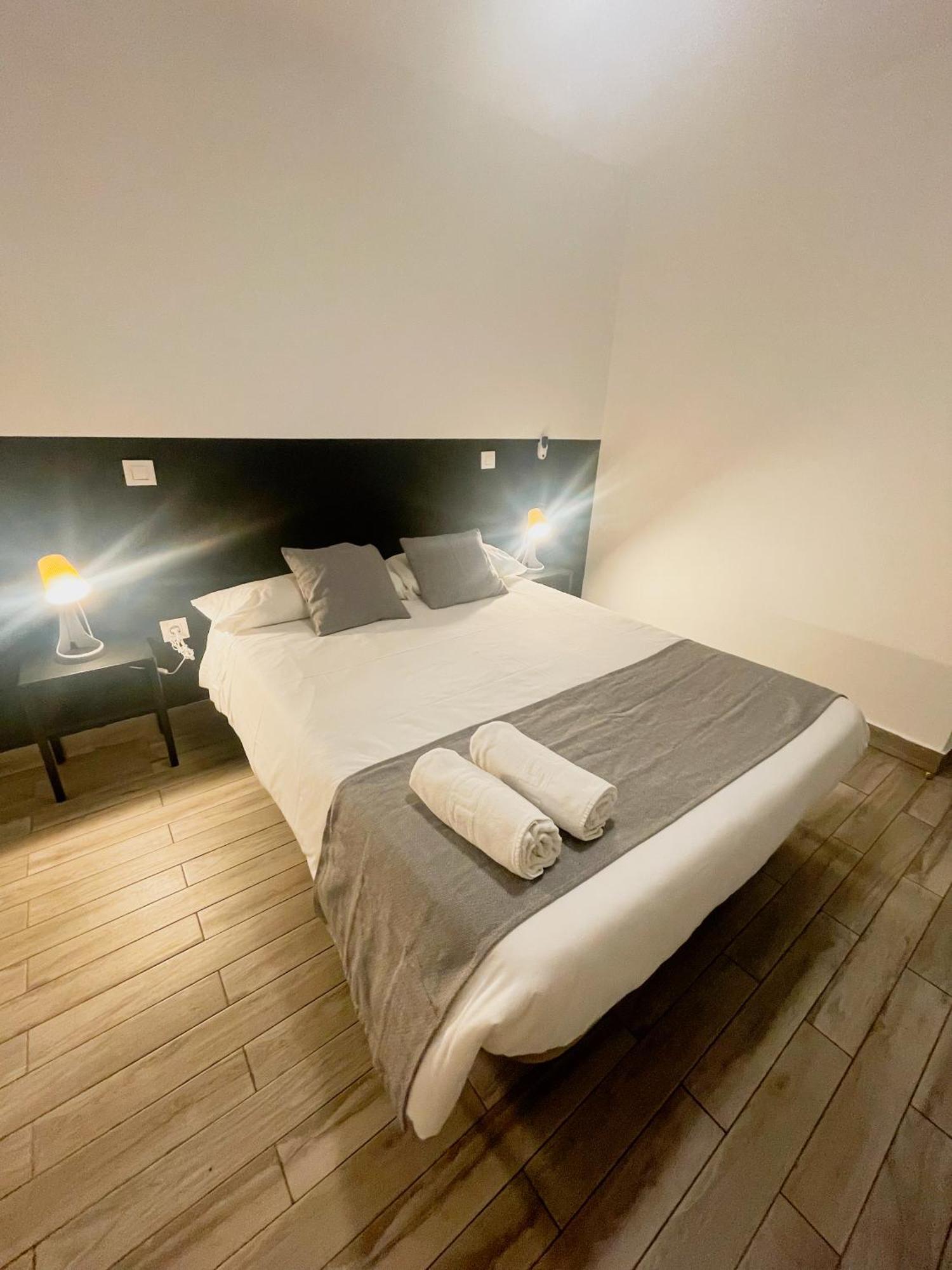 Arce Habitaciones Madrid Exterior photo